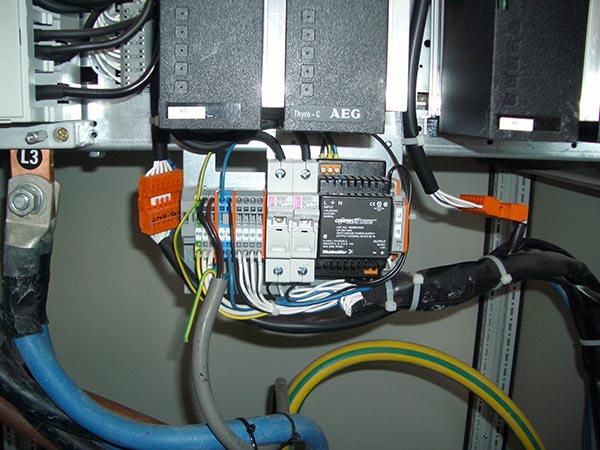 installatie cosinus phi compensatie installatie cosinus phi compensatie